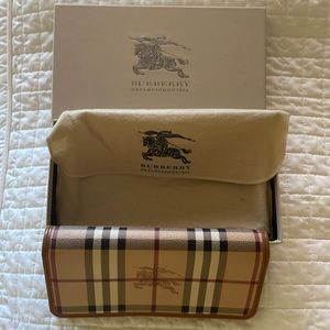 Burberry wallet